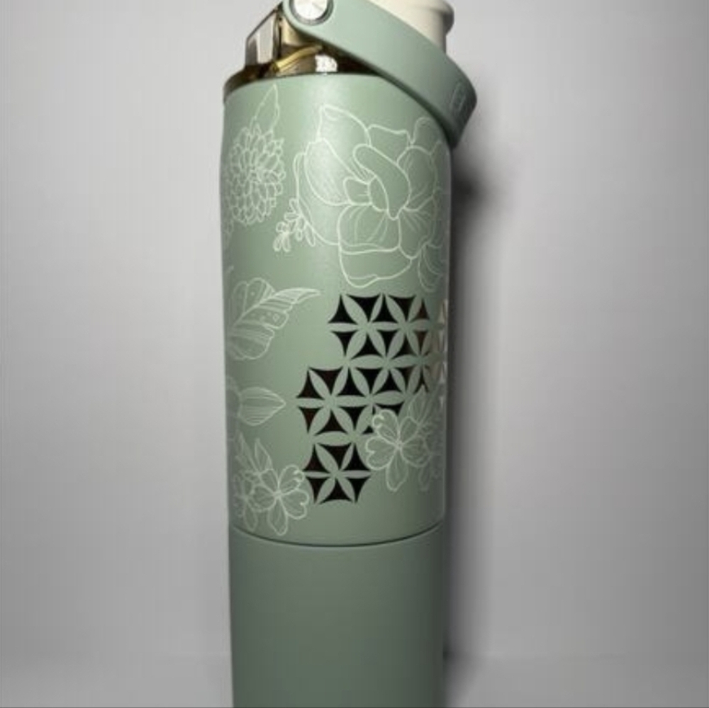 BruMate X Holley Gabrielle Exclusive GOLDEN BLOOM 25oz Rise Tumbler NWT NIB - Picture 3 of 5